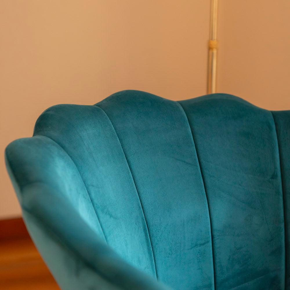 SHELLY - Fotoliu elegant din catifea cu design tip petală