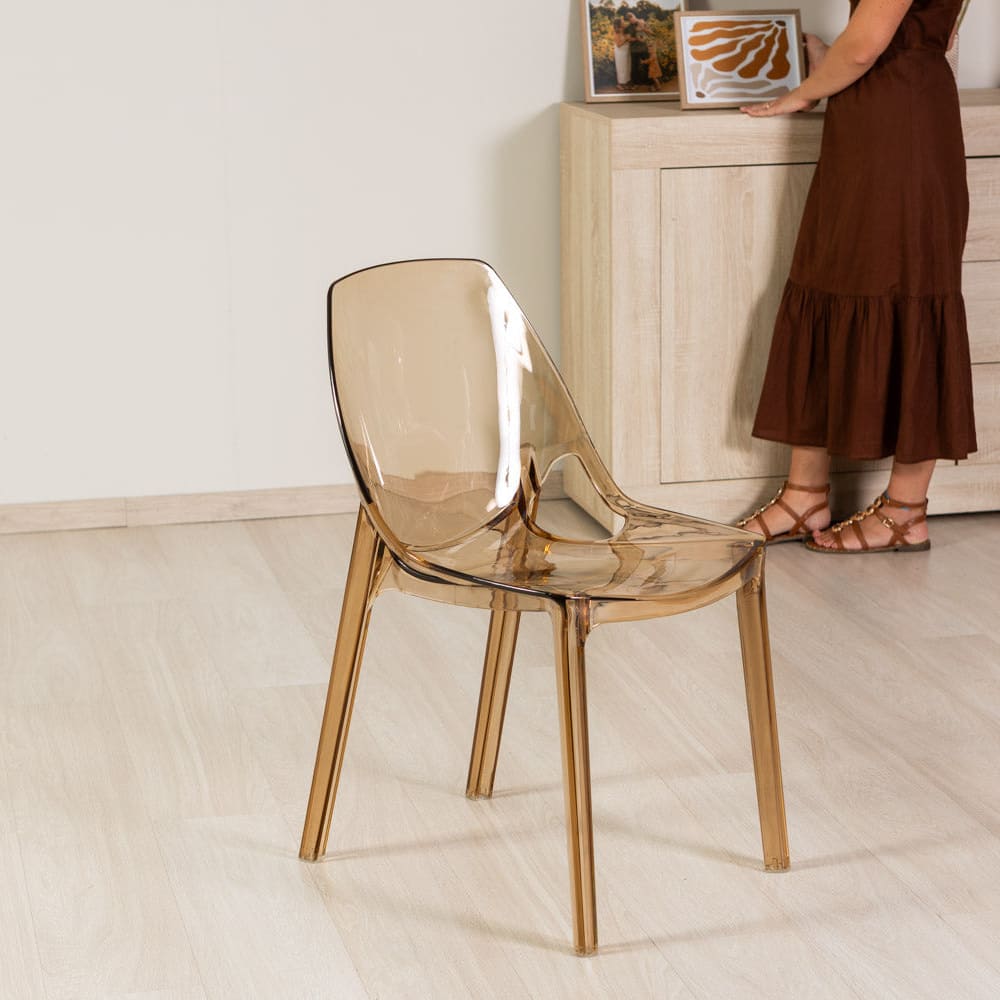 LUCE - Atlátszó polikarbonát székek modern és időtálló design