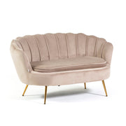 Perla – canapea 2 locuri din catifea cu design tip scoică și picioare aurii, pentru livinguri moderne, dormitoare sau spații profesionale elegante.