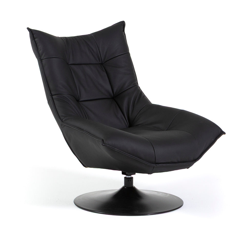 Petra, fotoliu negru fără brațe cu bază rotativă joasă și design modern, din piele ecologică, ideal pentru living, birou sau spații elegante.